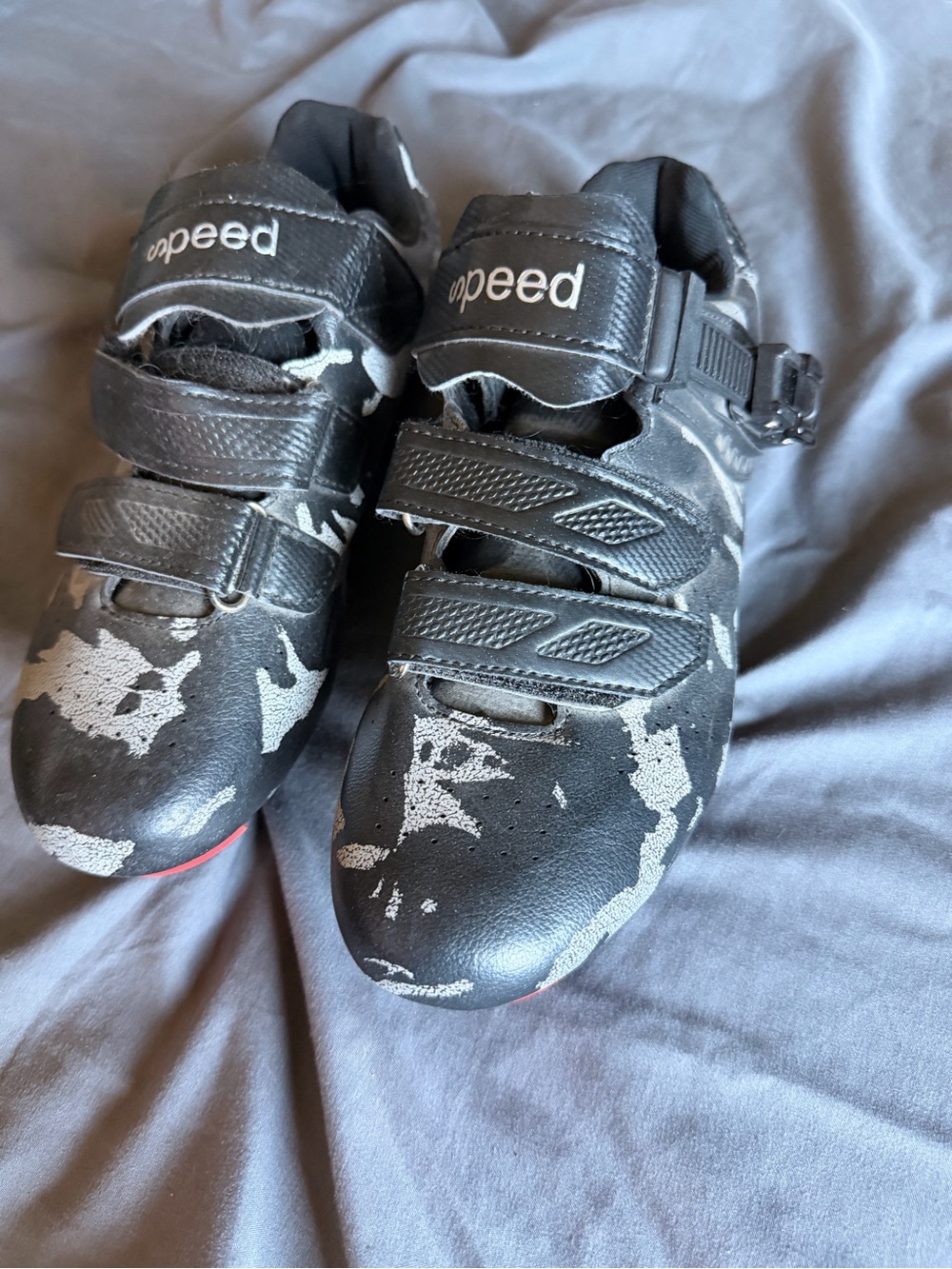 Clip in cycling shoes